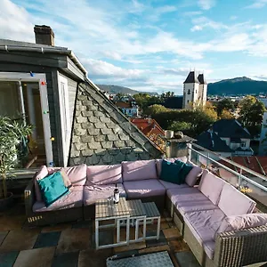 https://big-apartment-with-fantastic-view.hotelsinbergen.net